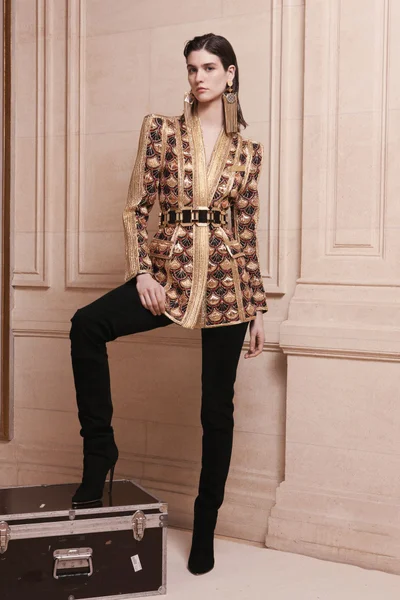 Look 14